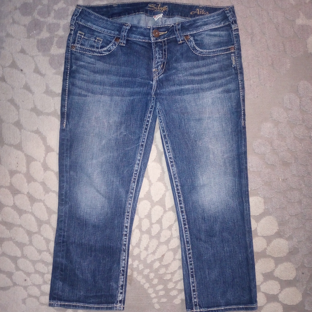 Silver Jeans Blue Cropped Ankle Denim with Faded Look